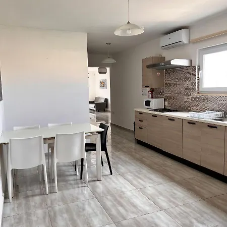 F3 Modern And Bright In Malta Appartement