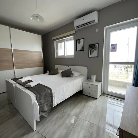 F3 Modern And Bright In Malta Msida