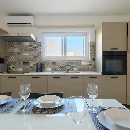 F3 Modern And Bright In Malta Appartement Msida