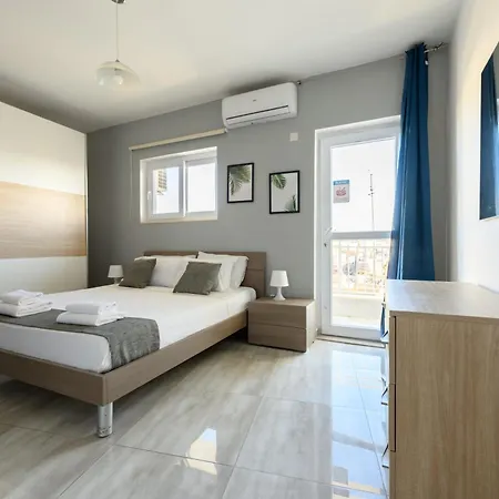 F3 Modern And Bright In Malta Appartement