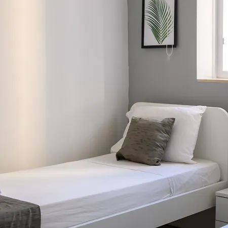 F3 Modern And Bright In Malta