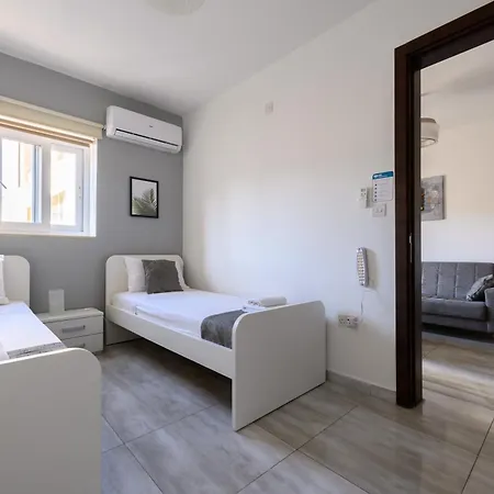 Appartement F3 Modern And Bright In Malta Msida