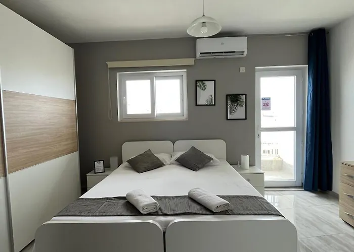 F3 Modern And Bright In Malta Msida